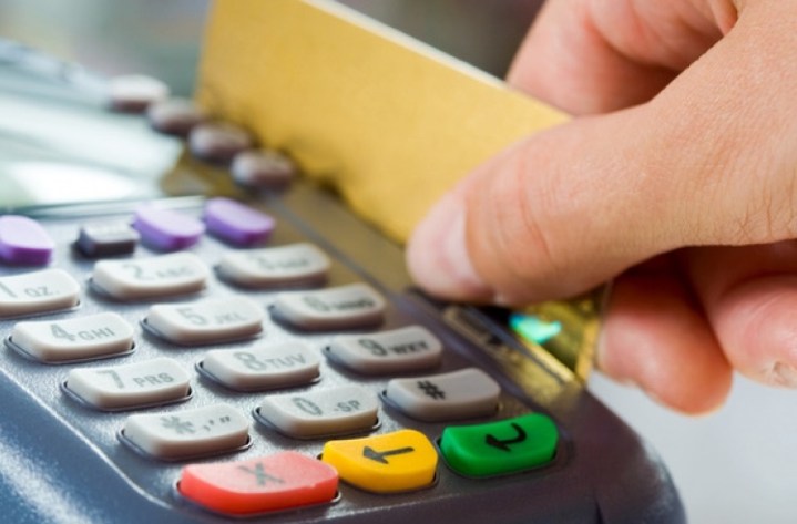 оплата картой в терминале